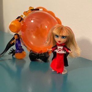 Barbie Peek-a-Boo Petite Vampire